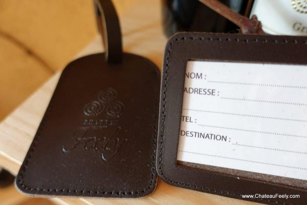 Feely leather travel tags
